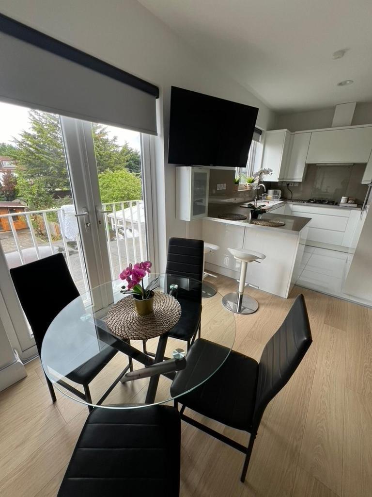 Zenobia London Luxury Apartments Finchley Εξωτερικό φωτογραφία