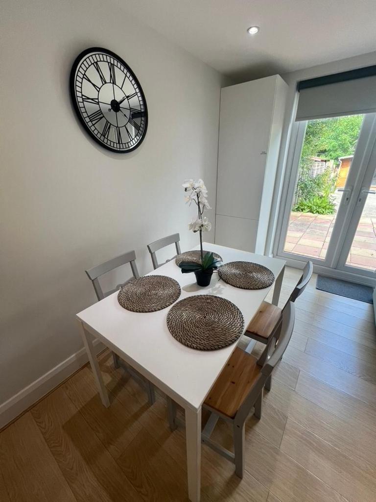 Zenobia London Luxury Apartments Finchley Εξωτερικό φωτογραφία